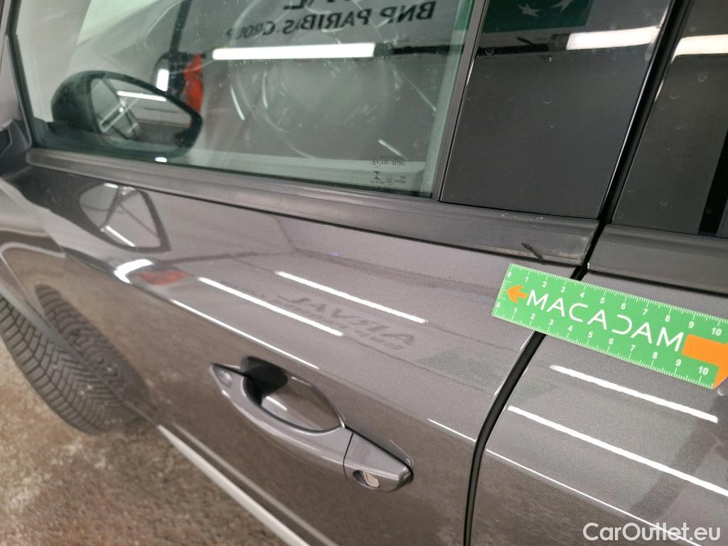  Peugeot  2008 PEUGEOT  / 2019 / 5P / Crossover PureTech 130 S&S EAT8 ALLURE PACK #1