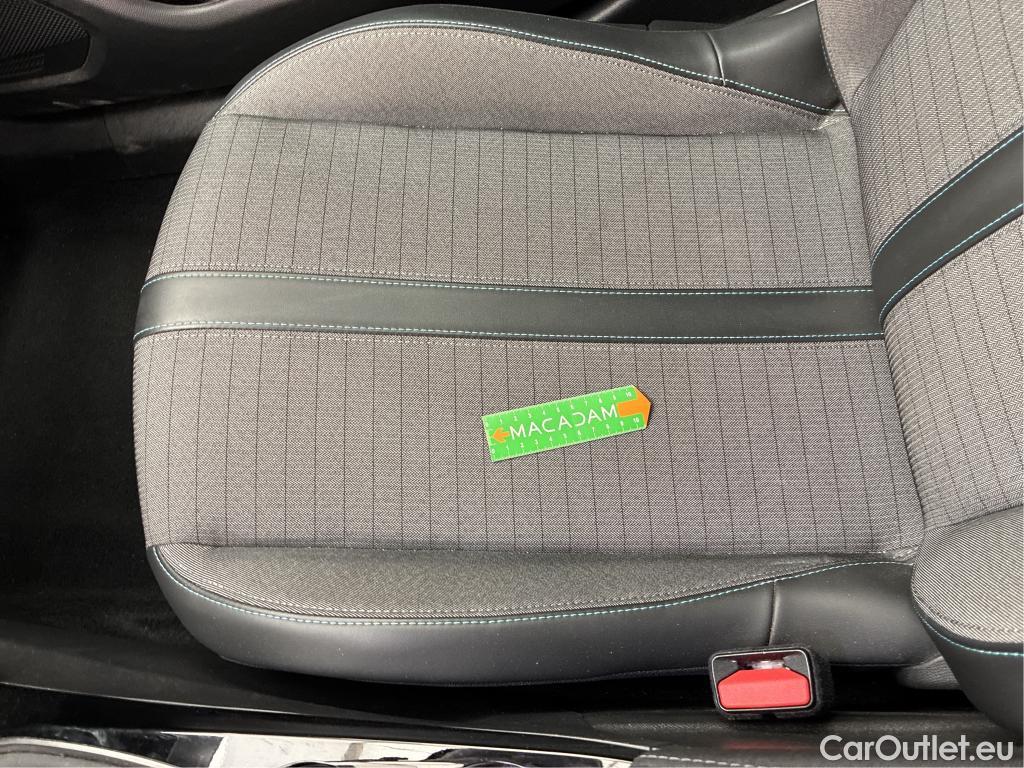  Peugeot  2008 PEUGEOT  / 2019 / 5P / Crossover BLUEHDI 110 S&S ALLURE PACK #20