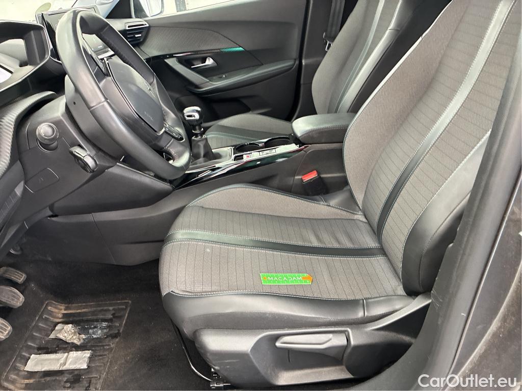  Peugeot  2008 PEUGEOT  / 2019 / 5P / Crossover BLUEHDI 110 S&S ALLURE PACK #18