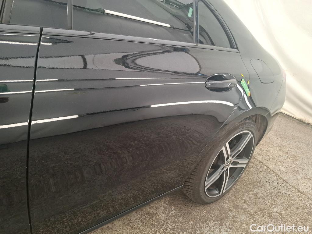  Mercedes  CLA-Klasse MERCEDES-BENZ CLA Coupe / 2019 / 4P / Coupé CLA 180 d Business Line BA7 #35