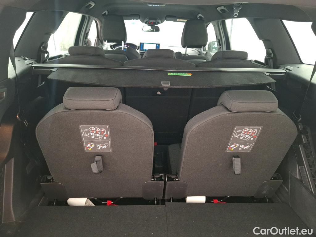  Peugeot  5008  Active Pack 1.5 HDi 130CV BVA8 7 Sieges E6d #8