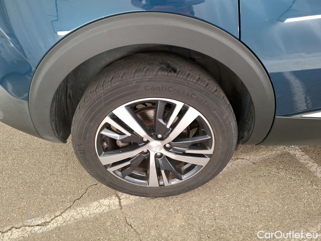  Peugeot  5008  Allure Pack 1.5 HDi 130CV BVA8 7 Sieges E6d #24