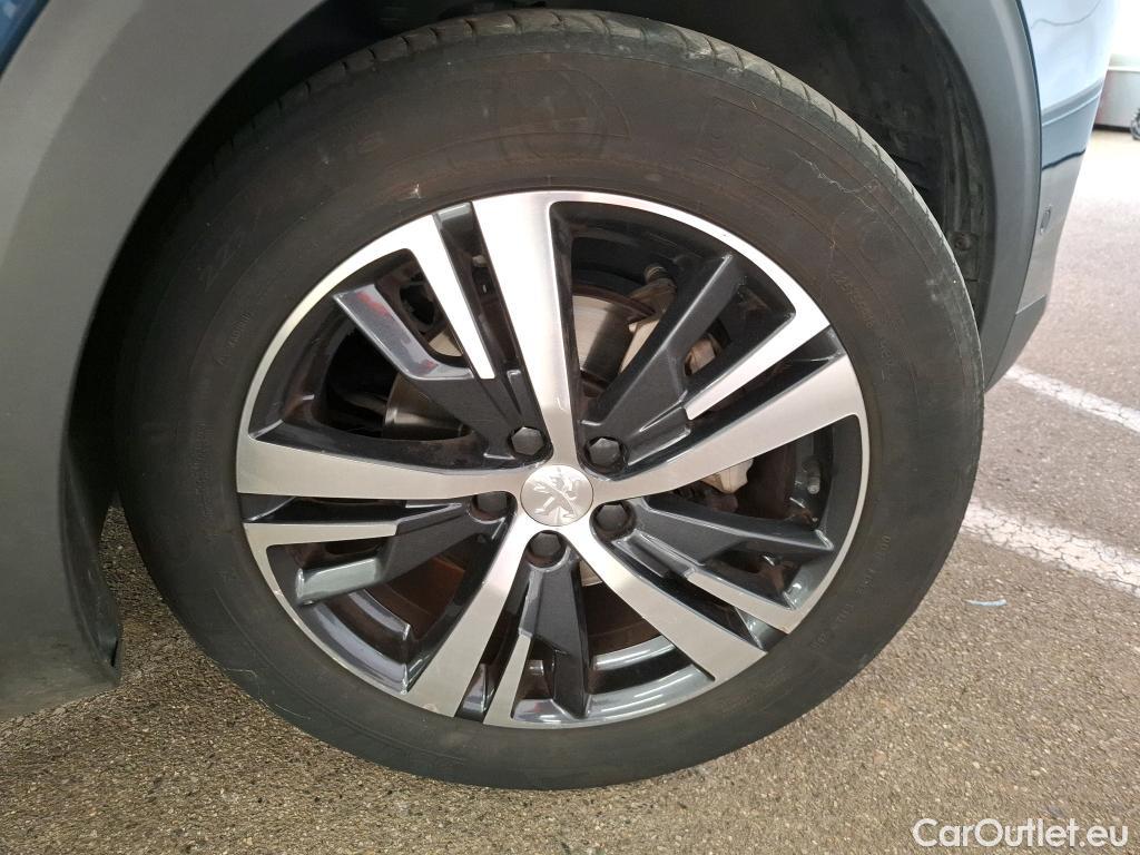  Peugeot  5008  Allure Pack 1.5 HDi 130CV BVA8 7 Sieges E6d #31