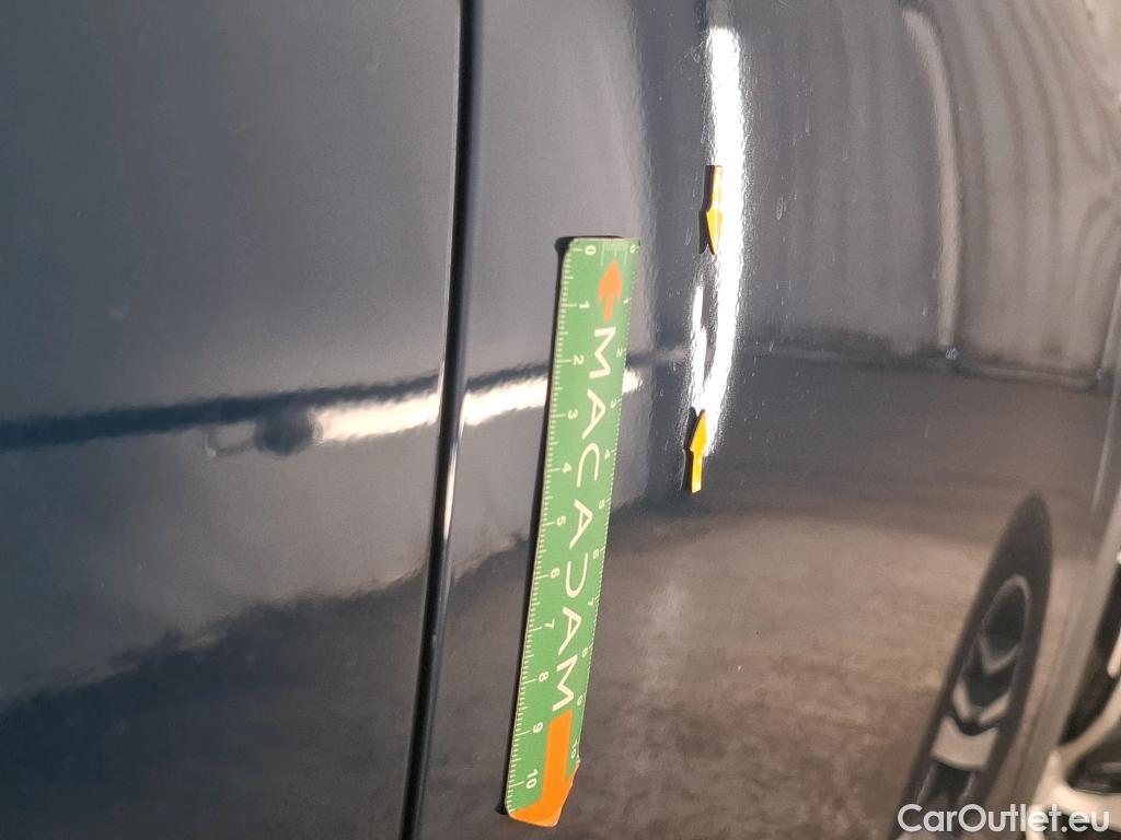  Peugeot  5008  GT 1.5 HDi 130CV BVA8 7 Sieges E6d #17