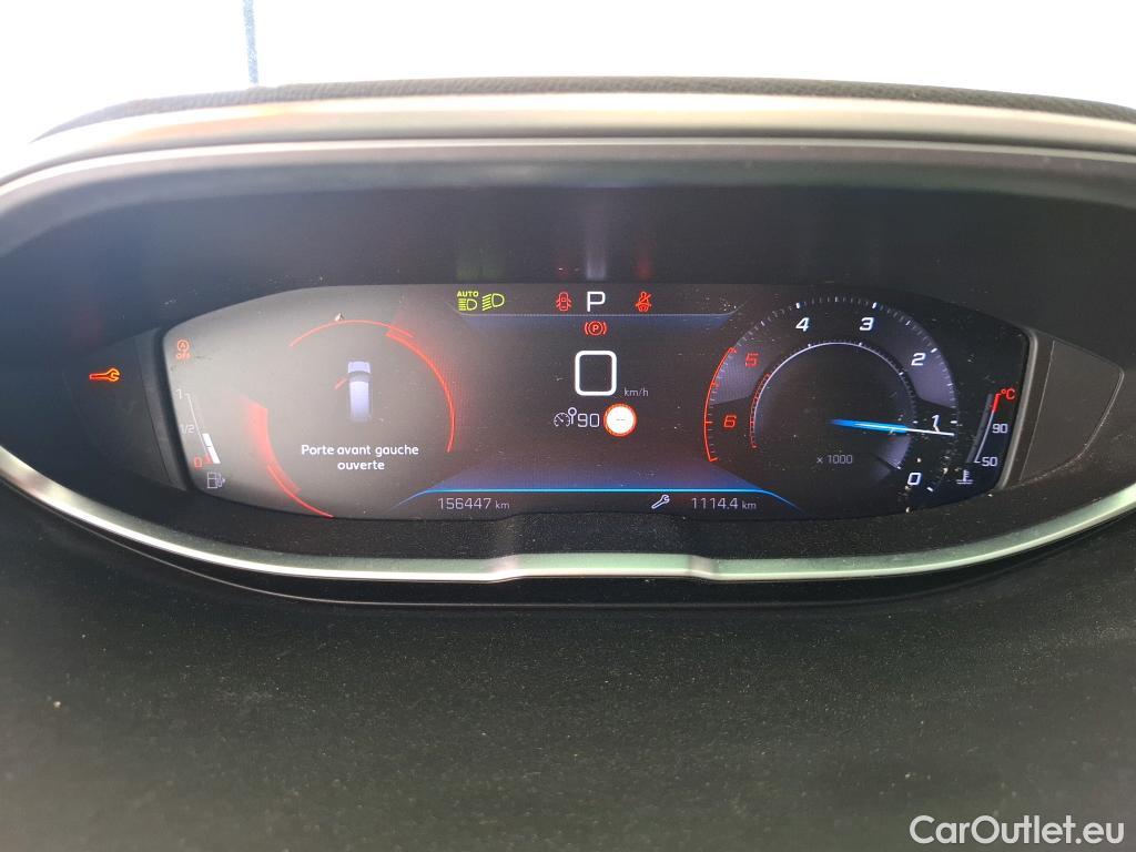  Peugeot  5008  Allure Pack 1.5 HDi 130CV BVA8 7 Sieges E6d #81