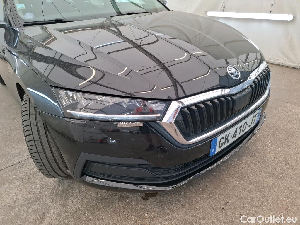  Skoda  Octavia SKODA  Combi / 2020 / 5P / Break 1.4 TSI PHEV iV 204 DSG6e Business #1