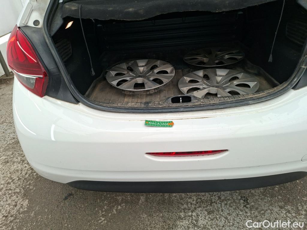  Peugeot  208  Affaire Premium 1.6 HDi 75CV BVM5 E6 #8