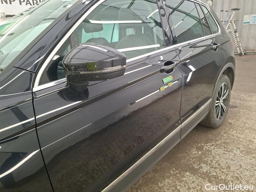  Volkswagen  Tiguan VOLKSWAGEN  5p SUV 2.0 TDI 150 Carat Edition BMT 4Motion #24