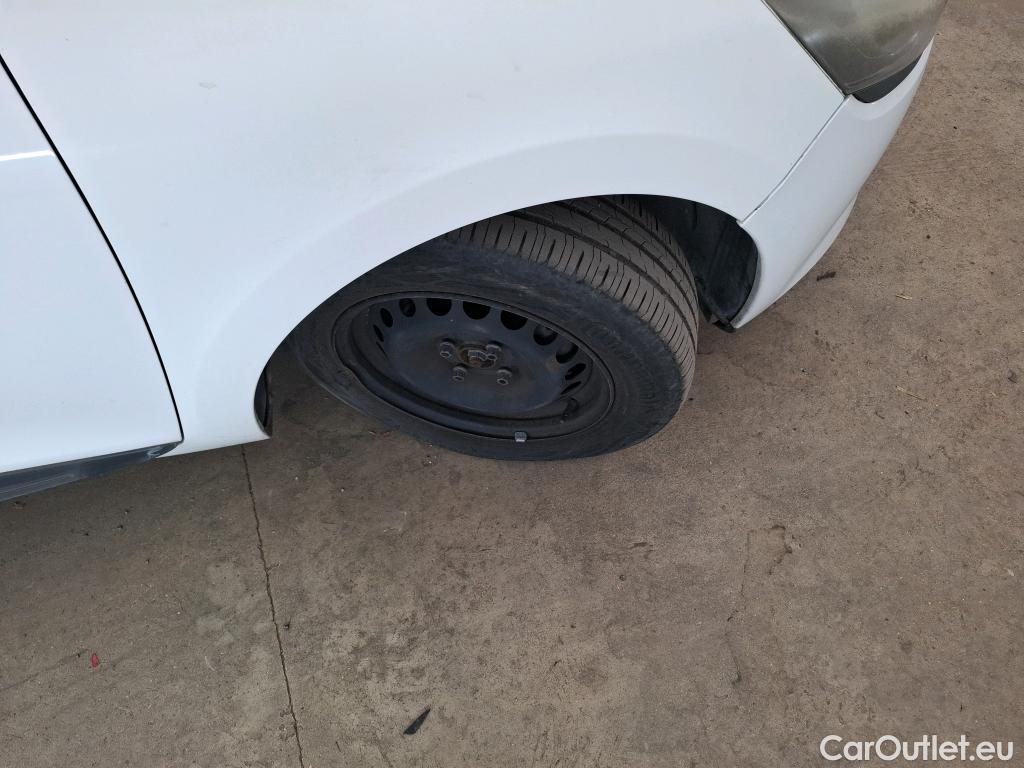  Renault  Clio  IV Air 1.5 dCi 75CV BVM5 E6 #28