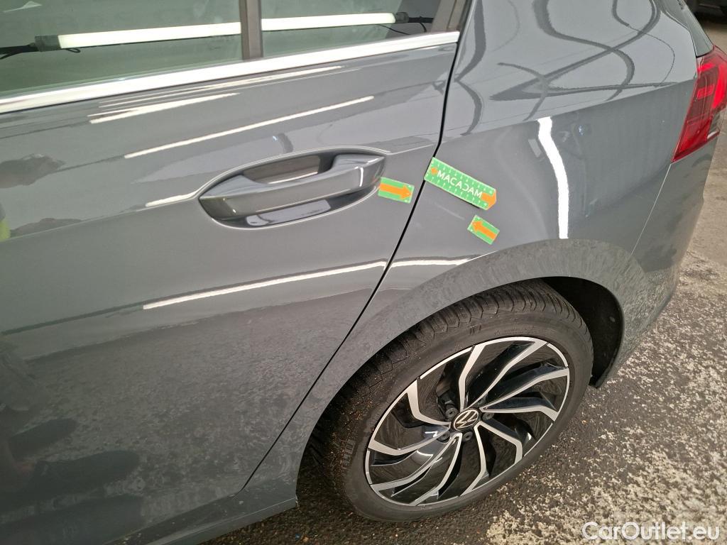  Volkswagen  Golf  VOLKSWAGEN / 2020 / 5P / Berline 1.5 eTSI OPF 130 DSG7 Style #18