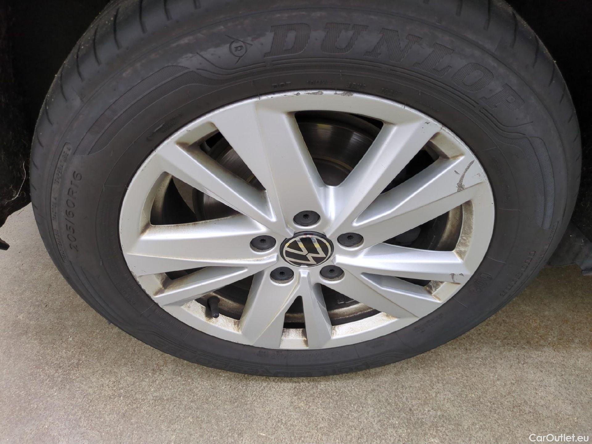  Volkswagen  Touran  Life Plus 2.0 TDI 150CV BVA7 E6d #11