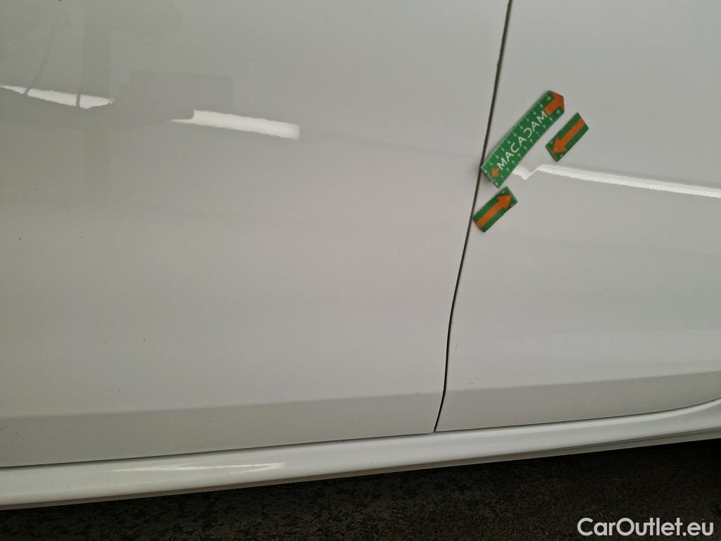  Peugeot  208  Affaire Premium 1.6 HDi 75CV BVM5 E6 #21