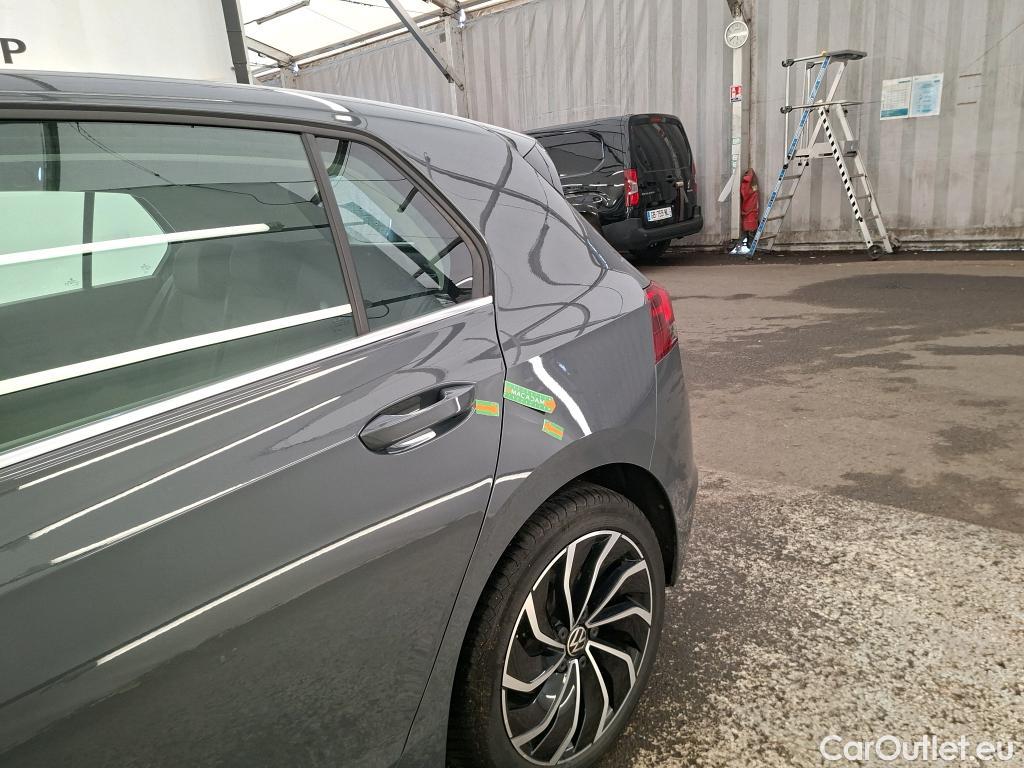  Volkswagen  Golf  VOLKSWAGEN / 2020 / 5P / Berline 1.5 eTSI OPF 130 DSG7 Style #17