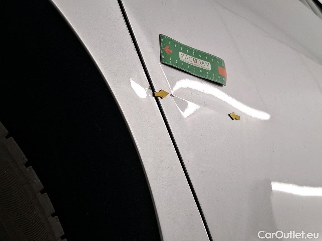 Volkswagen  Golf  VOLKSWAGEN / 2020 / 5P / Berline 1.0 eTSI OPF 110 DSG7 Life Business #32