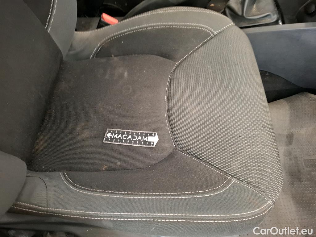  Renault  Clio  IV Air MediaNav 1.5 dCi 75CV BVM5 E6 #18