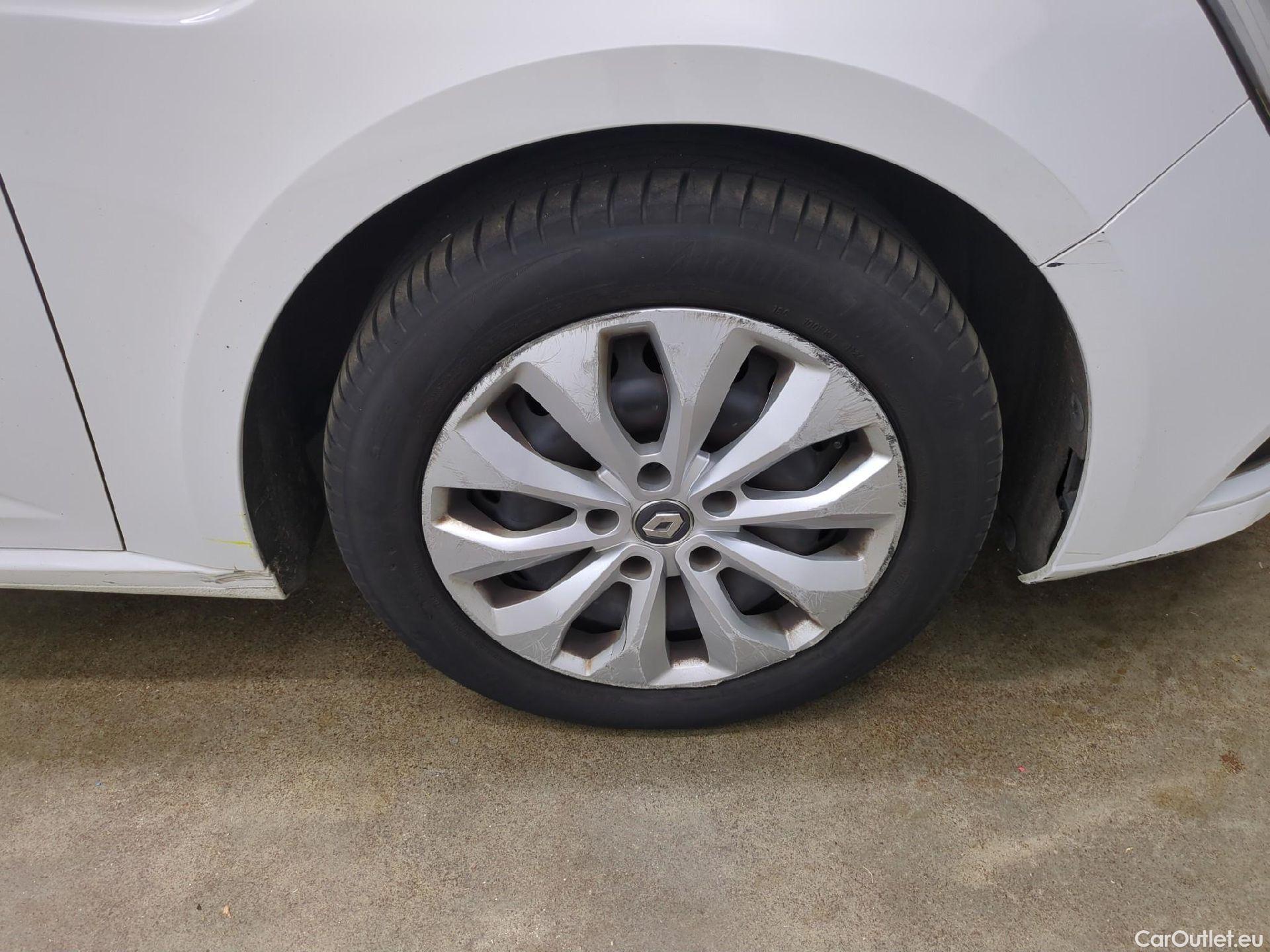  Renault  Megane  IV Berline 5pt. Société Air Nav 1.5 dCi 90CV BVM6 E6 #21