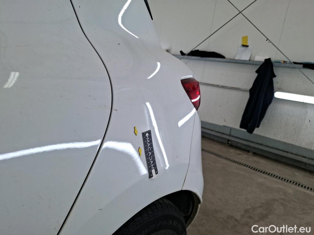  Renault  Clio  IV Air MediaNav 1.5 dCi 75CV BVM5 E6 #86