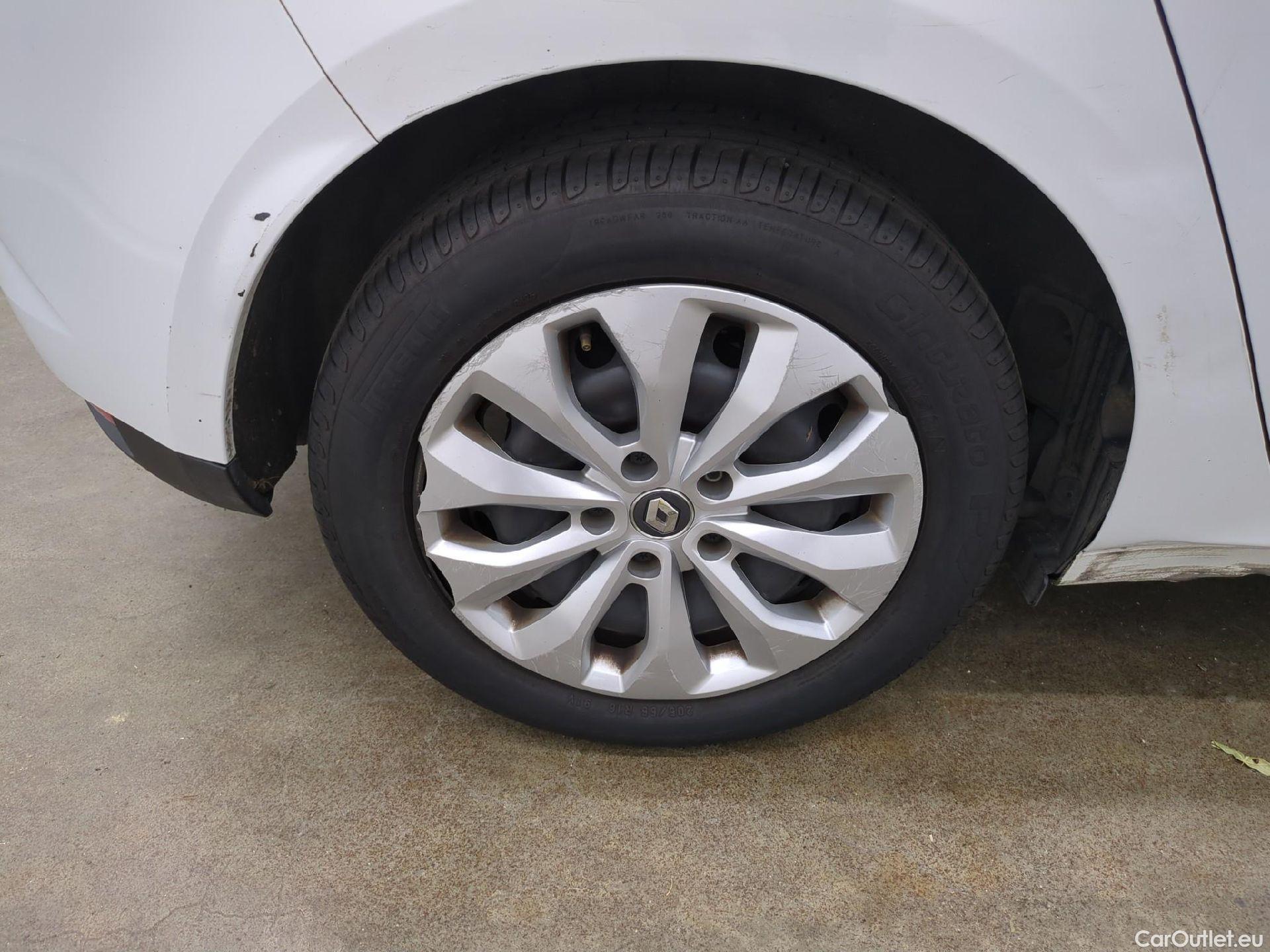  Renault  Megane  IV Berline 5pt. Société Air Nav 1.5 dCi 90CV BVM6 E6 #17