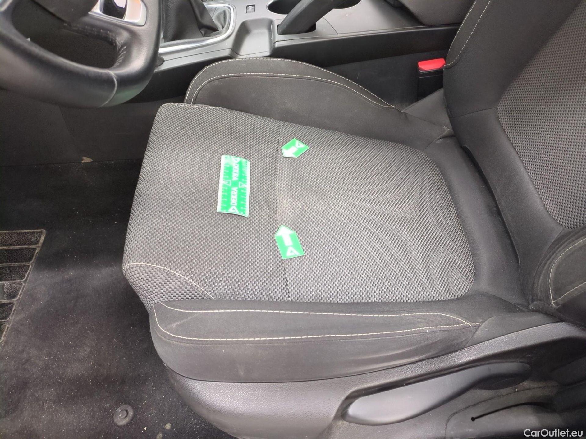  Renault  Megane  IV Berline 5pt. Société Air Nav 1.5 dCi 90CV BVM6 E6 #6