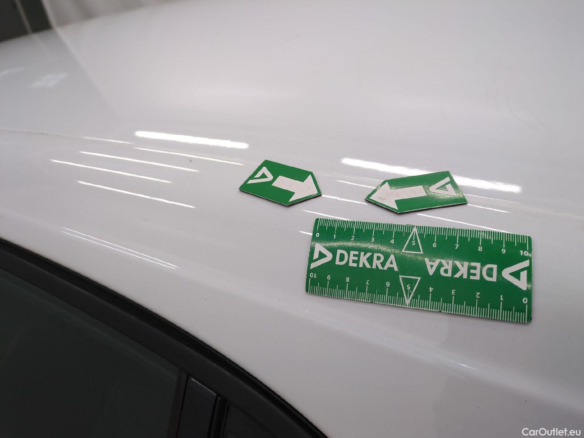  Renault  Megane  IV Berline 5pt. Société Air Nav 1.5 dCi 90CV BVM6 E6 #57