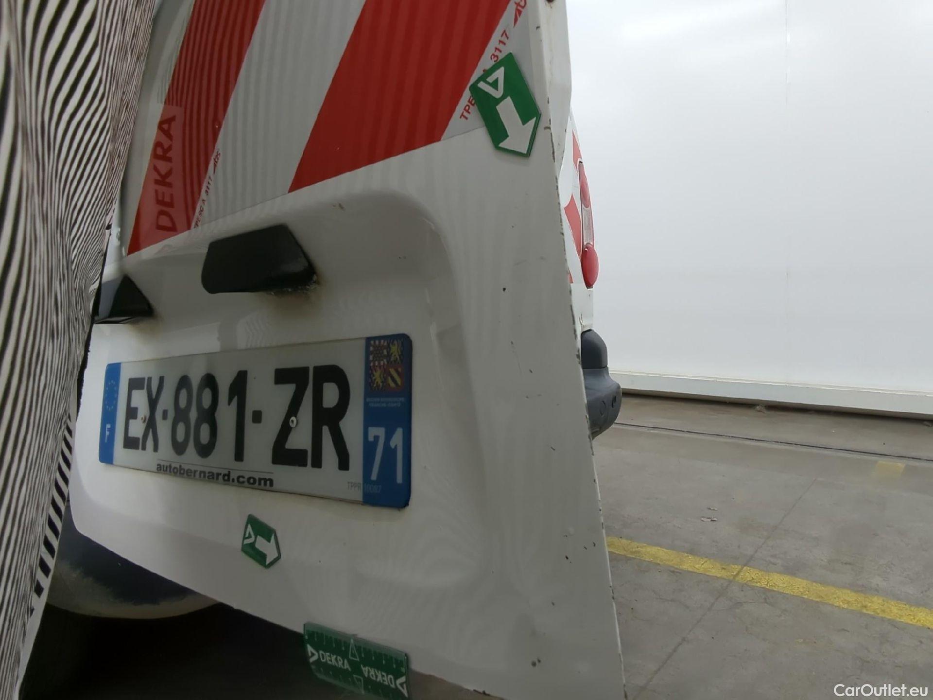  Citroen  Berlingo  Fourgon Club L1 (Court) 1.6 BlueHDi 75CV BVM5 E6 #17