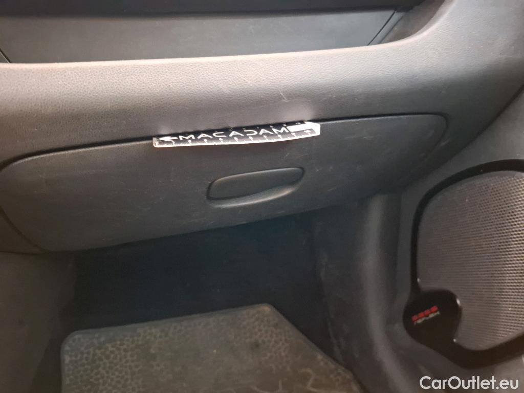  Renault  Clio  IV Air MediaNav 1.5 dCi 75CV BVM5 E6 #94