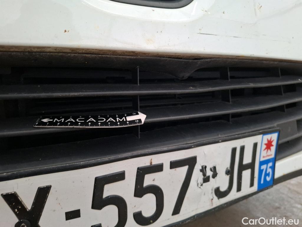  Renault  Clio  IV Air MediaNav 1.5 dCi 75CV BVM5 E6 #81