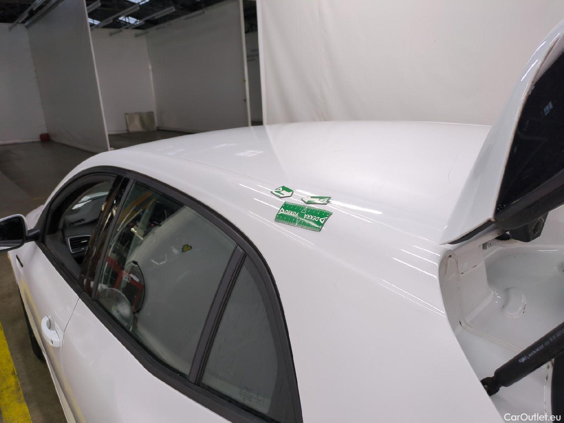  Renault  Megane  IV Berline 5pt. Société Air Nav 1.5 dCi 90CV BVM6 E6 #56