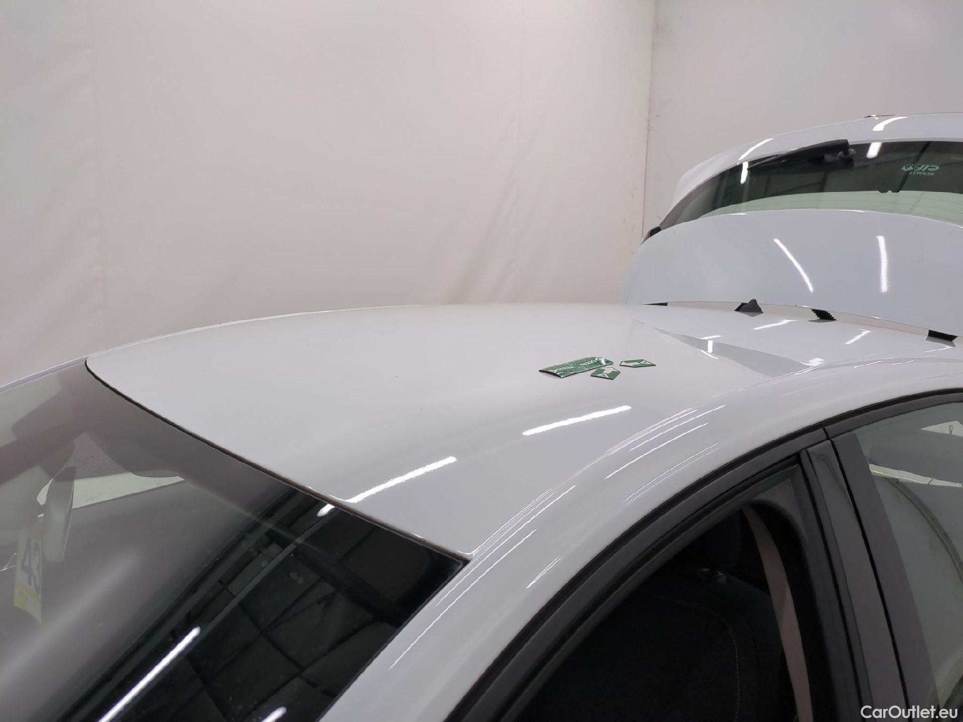  Renault  Megane  IV Berline 5pt. Société Air Nav 1.5 dCi 90CV BVM6 E6 #45