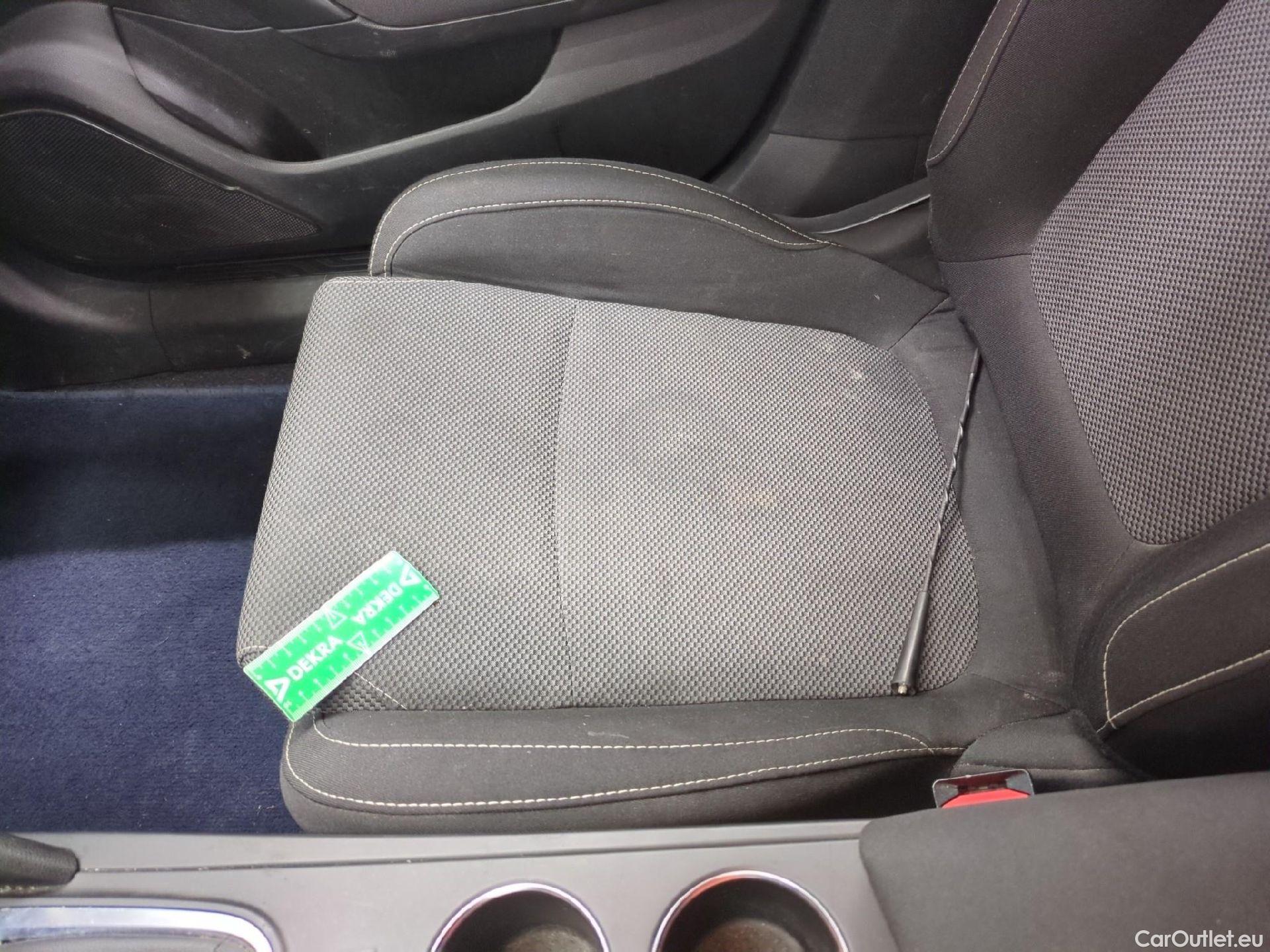  Renault  Megane  IV Berline 5pt. Société Air Nav 1.5 dCi 90CV BVM6 E6 #13