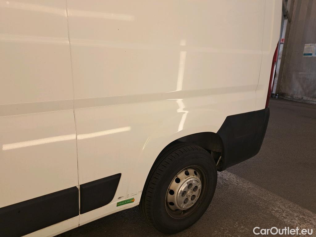 Peugeot  Boxer PEUGEOT  / 2014 / 4P / Fourgon tôlé BlueHDi 120 S&S ASPHALT 330 L2H2 #34