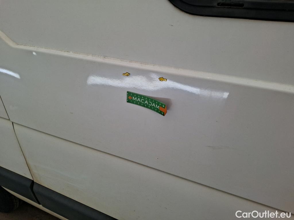  Renault  Master RENAULT  VU 4p Fourgon CA GC F3500 L2H2 Energy dCi 12 #19