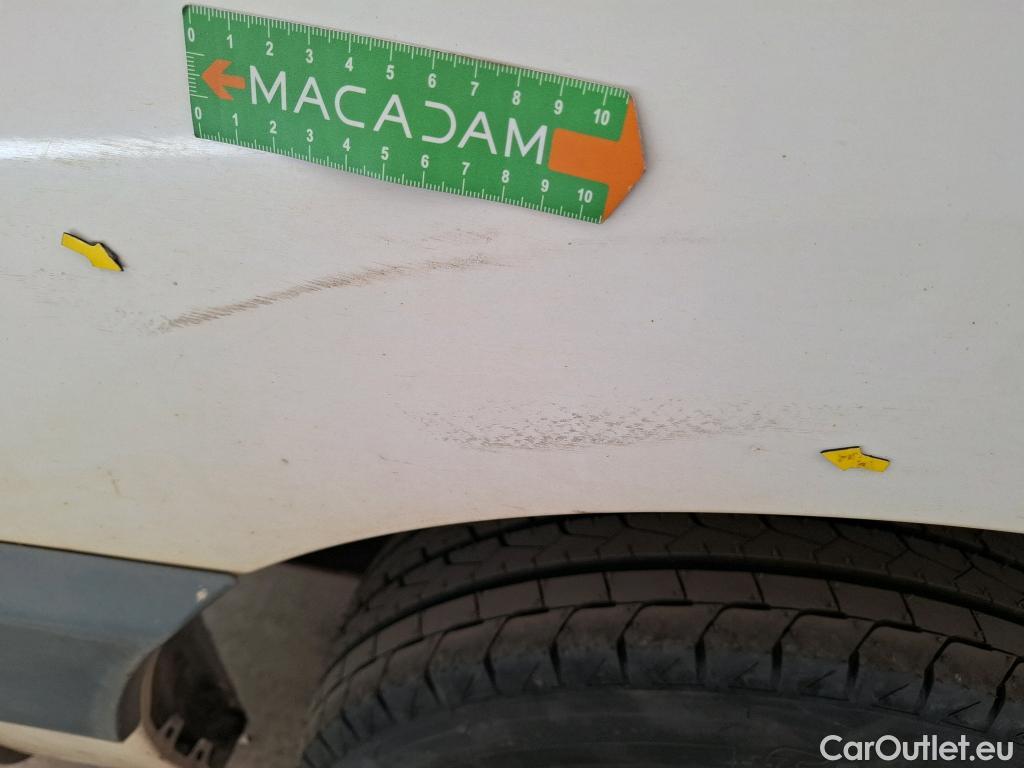  Renault  Master RENAULT  VU 4p Fourgon CA GC F3500 L2H2 Energy dCi 12 #8