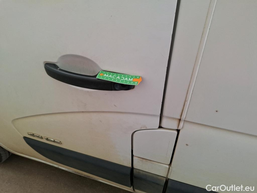  Renault  Master RENAULT  VU 4p Fourgon CA GC F3500 L2H2 Energy dCi 12 #27