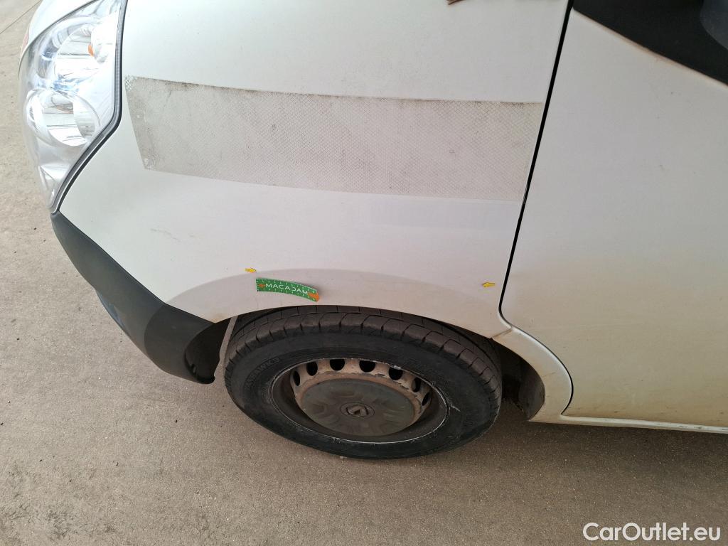  Renault  Master RENAULT  VU 4p Fourgon CA GC F3500 L2H2 Energy dCi 12 #29