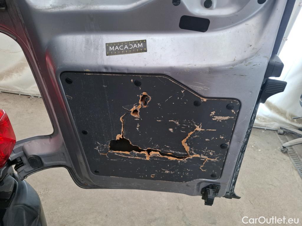  Peugeot  Expert  Fourgon Asphalt L2 2.0 HDi 120CV BVA8 E6dT #32