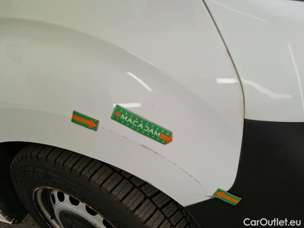  Peugeot  Expert  Fourgon Premium L2 2.0 HDi 120CV BVM6 E6 #22