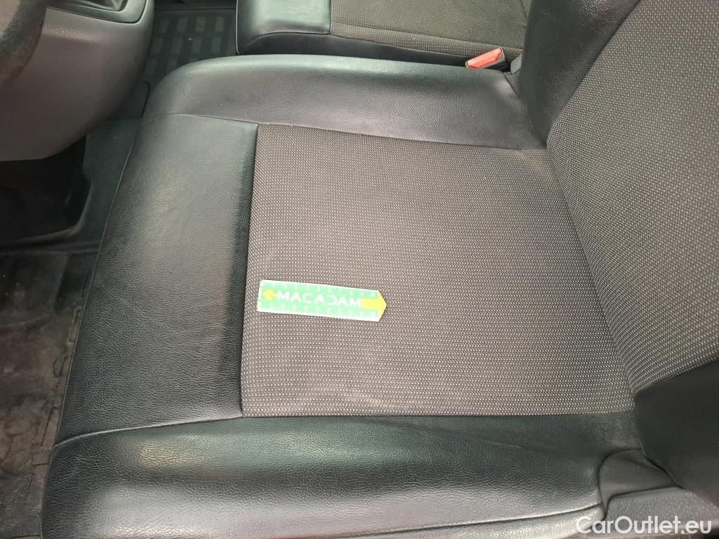  Peugeot  Expert  Fourgon Asphalt L3 2.0 HDi 145CV BVM6 E6d #22