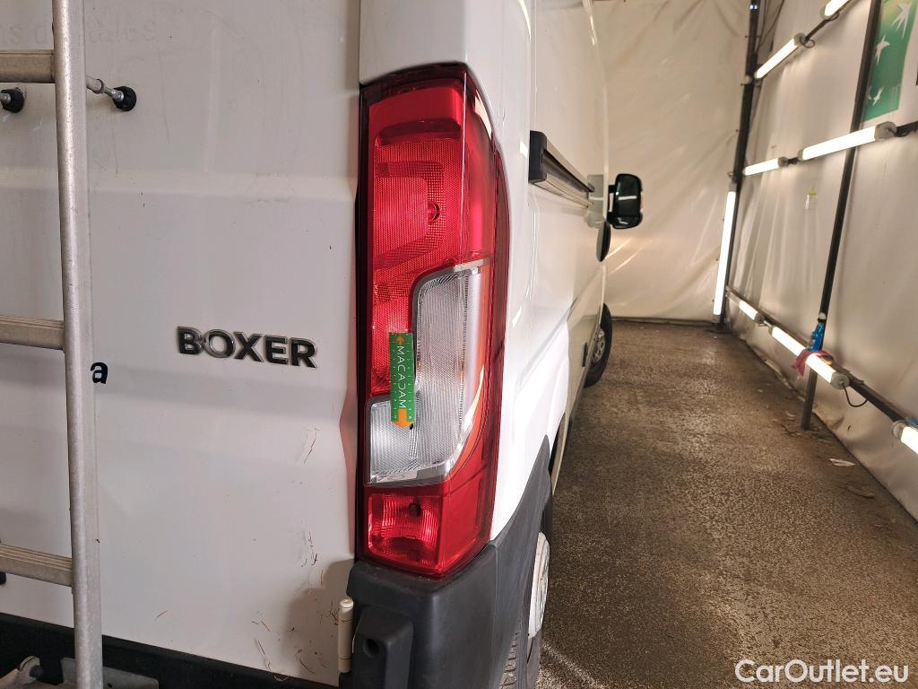  Peugeot  Boxer PEUGEOT  / 2014 / 4P / Fourgon tôlé BlueHDi 120 S&S ASPHALT 330 L2H2 #17
