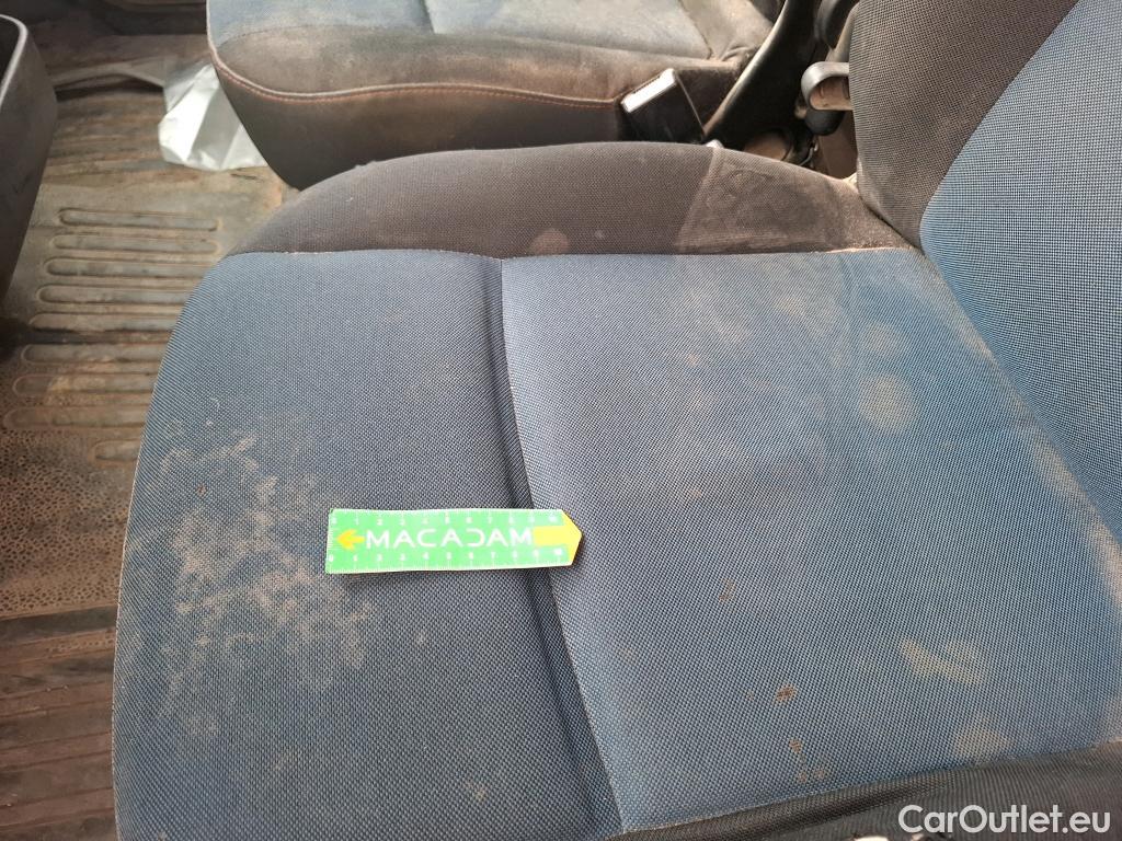  Renault  Master RENAULT  VU 4p Fourgon CA GC F3500 L2H2 Energy dCi 12 #46