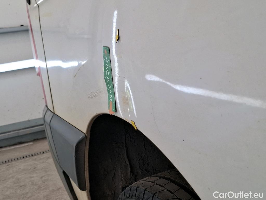  Renault  Master RENAULT  VU 4p Fourgon CA GC F3500 L2H2 Energy dCi 12 #7