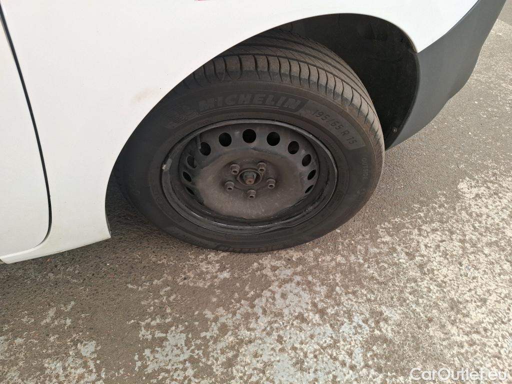  Renault  Kangoo  II Express Extra (Série Spéciale) 1.5 dCi 95CV BVM6 E6dT #30