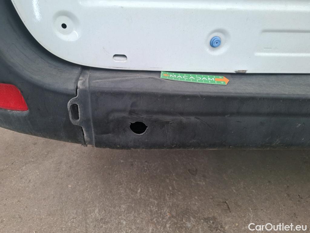  Renault  Master  III Fourgon L2H2 3 5 Grand Confort dCi 130CV BVM6 E6 #134