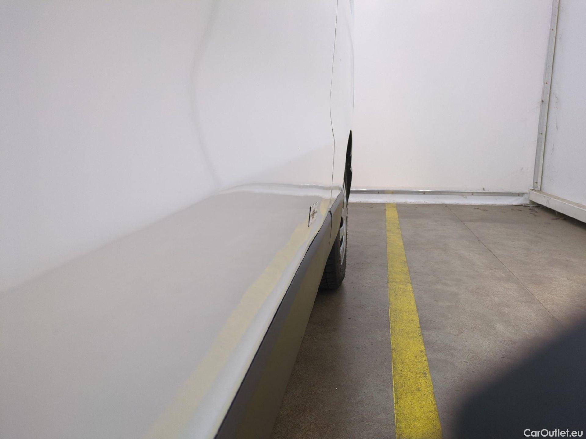  Renault  Trafic RENAULT  / 2019 / 4P / Fourgon tole FG GCF L2H1 1300 dCi 120 #10