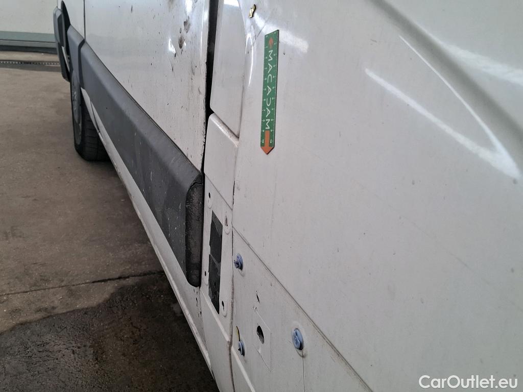  Renault  Master  III Fourgon L2H2 3 5 Grand Confort dCi 130CV BVM6 E6 #24