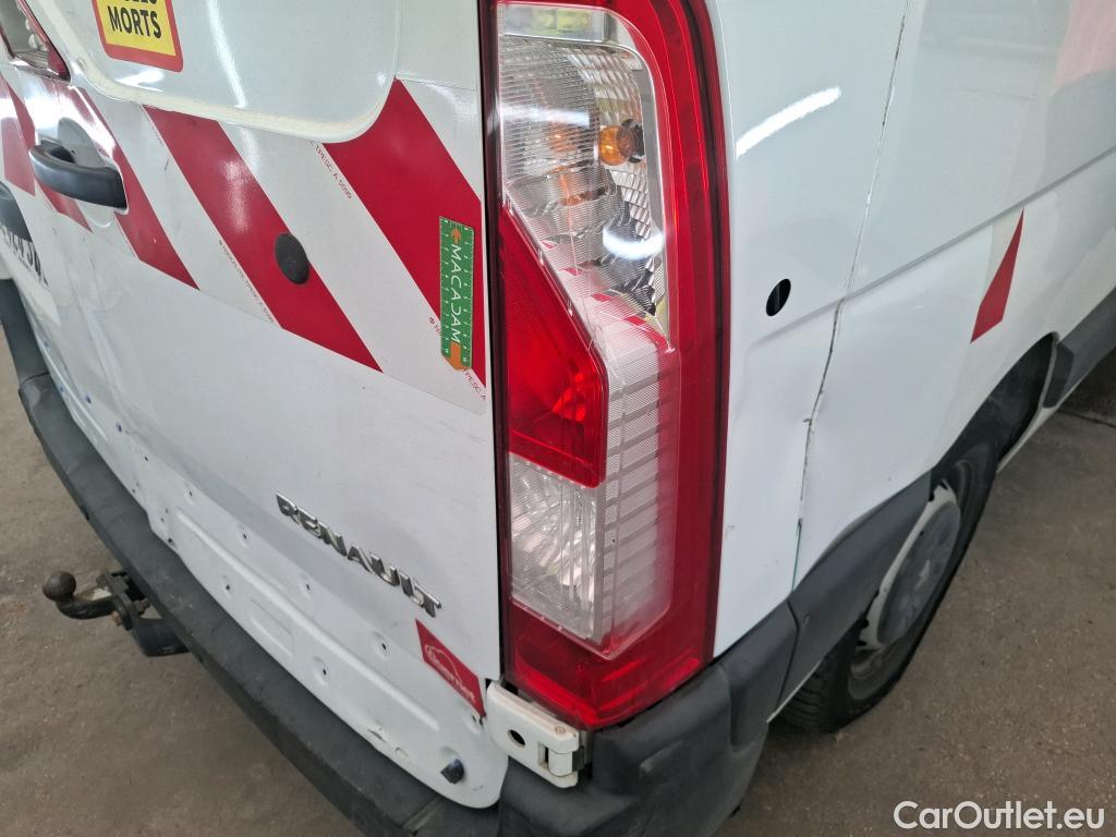  Renault  Master  III Fourgon L2H2 3 5 Grand Confort dCi 130CV BVM6 E6 #109