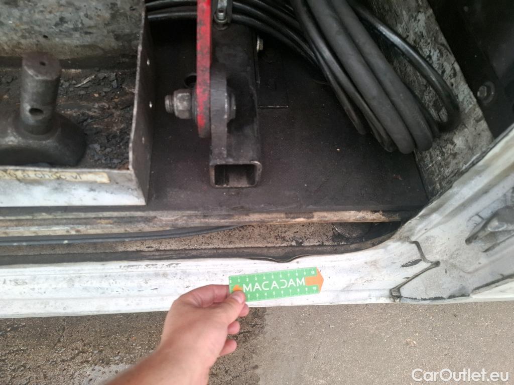  Renault  Master  III Fourgon L2H2 3 5 Grand Confort dCi 130CV BVM6 E6 #112