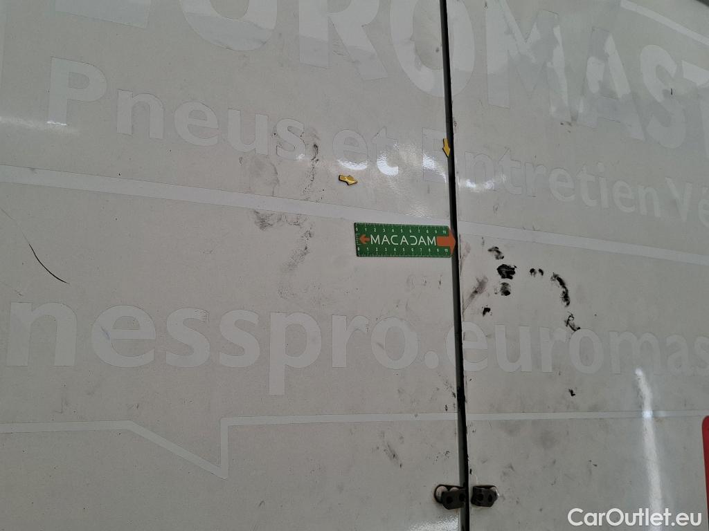  Renault  Master  III Fourgon L2H2 3 5 Grand Confort dCi 130CV BVM6 E6 #49