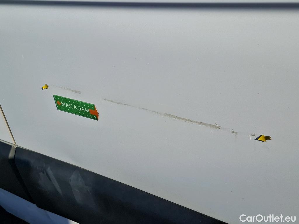  Renault  Master  III Fourgon L2H2 3 5 Grand Confort dCi 135CV BVM6 E6dT #11