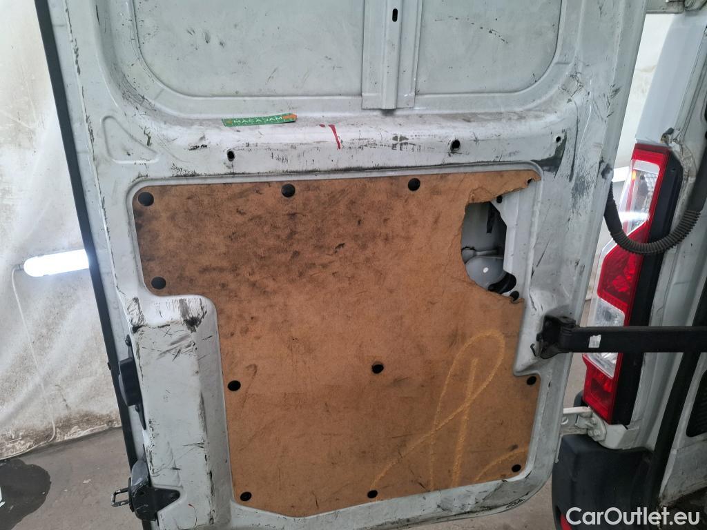  Renault  Master  III Fourgon L2H2 3 5 Grand Confort dCi 130CV BVM6 E6 #180